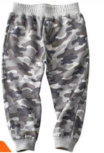 Load image into Gallery viewer, Camoflauge Sweatpants
