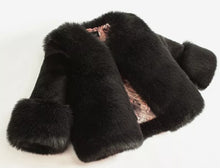 Load image into Gallery viewer, Faux Fur coat
